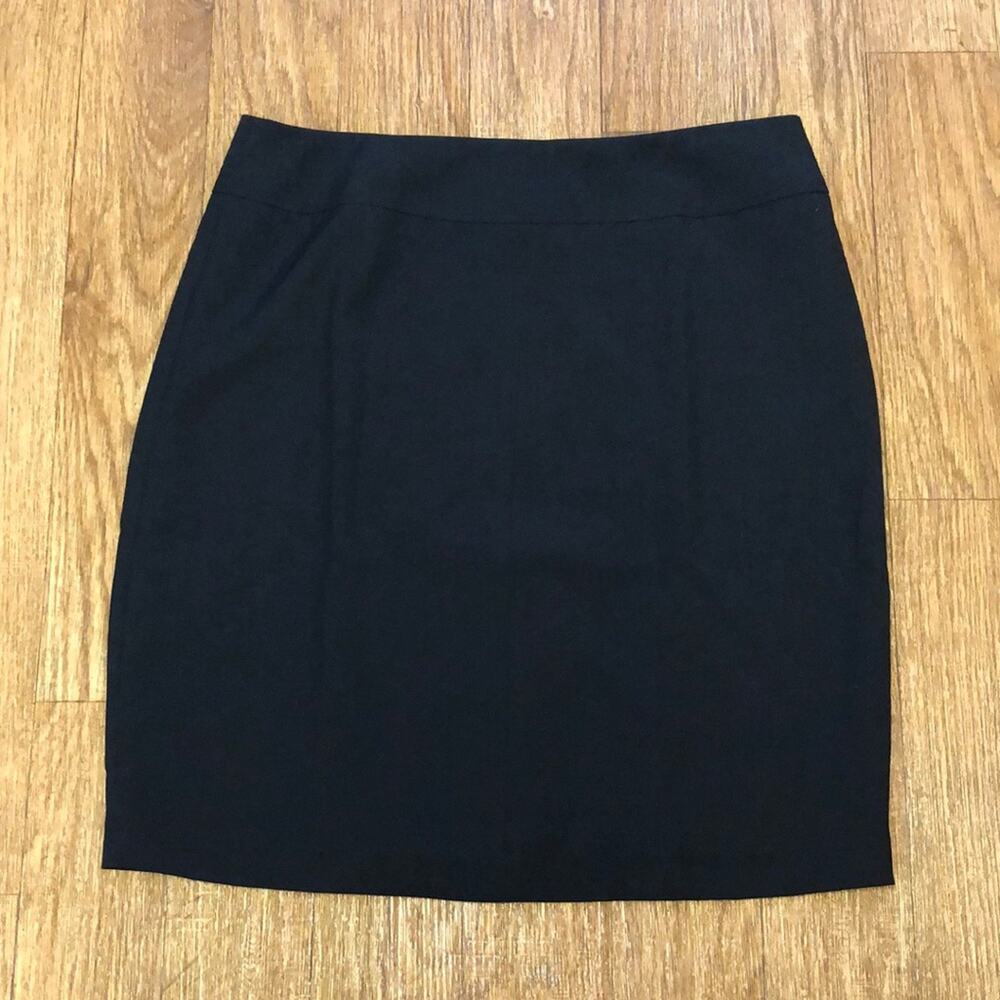 NWOT Chadwicks of Boston Black Straight Skirt Size 14P
